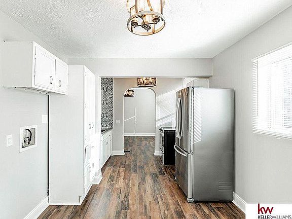 4th image of 902 N 49th Ave APT 3
