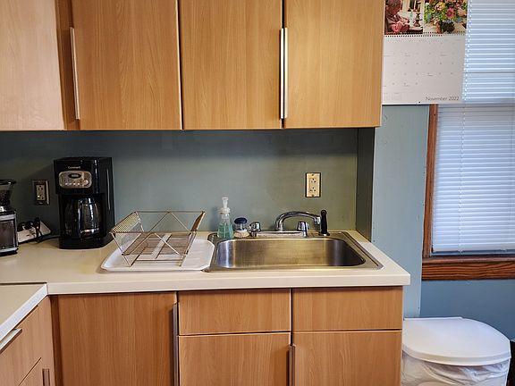 5th image of 4347 Commonwealth St #19