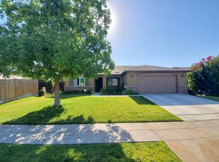 559 S Sunnyside Ave, Fresno, CA 93727