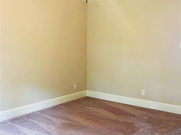 5th image of 2702 Birch Grove Ln SE