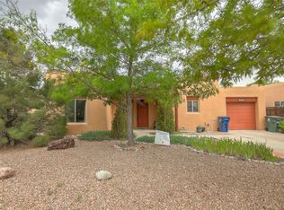 6516 Camino Rojo, Santa Fe, NM 87507