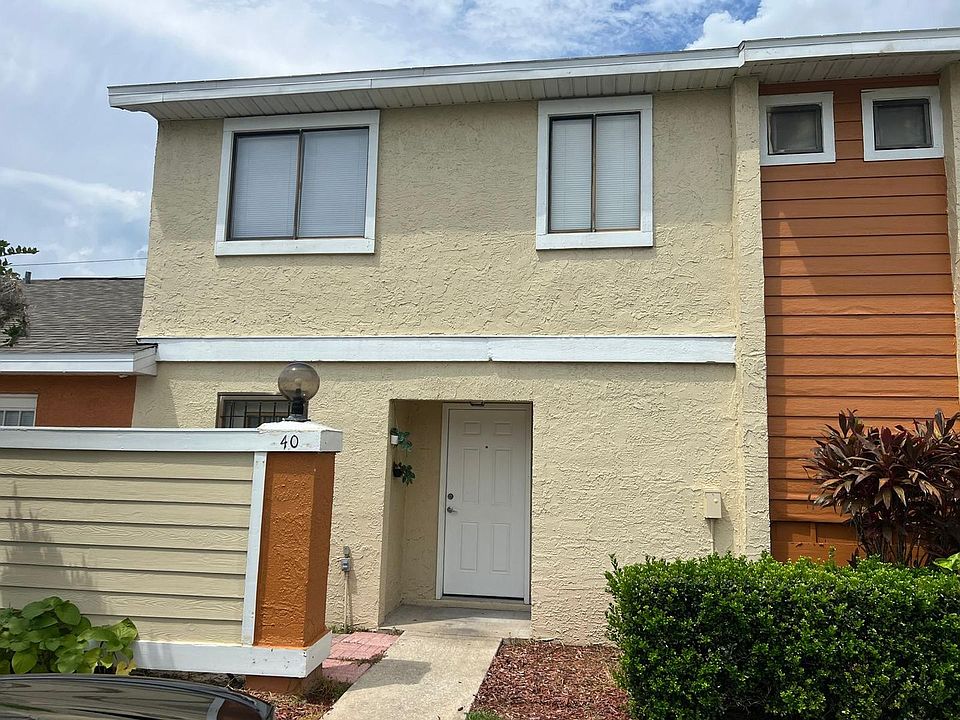 1st image of 40 Silver Swan Ct