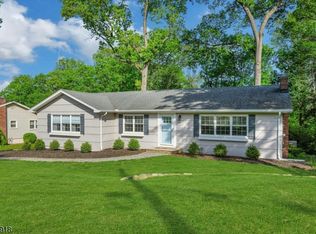 48 Longview Dr, Whippany, NJ 07981
