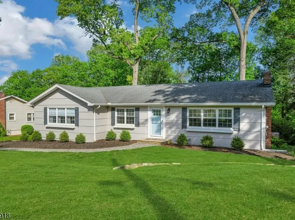 48 Longview Dr, Hanover Twp., NJ 07981