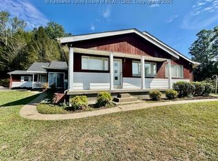 138 Shady Breeze Ln, Elkview, WV 25071