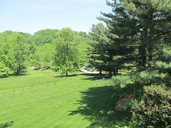 Walk to Bucktoe Creek