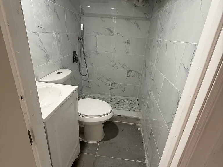 100 Cottage Ave #2 — Photo 2