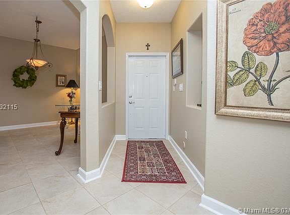 5th image of 5464 NW 112th Pl