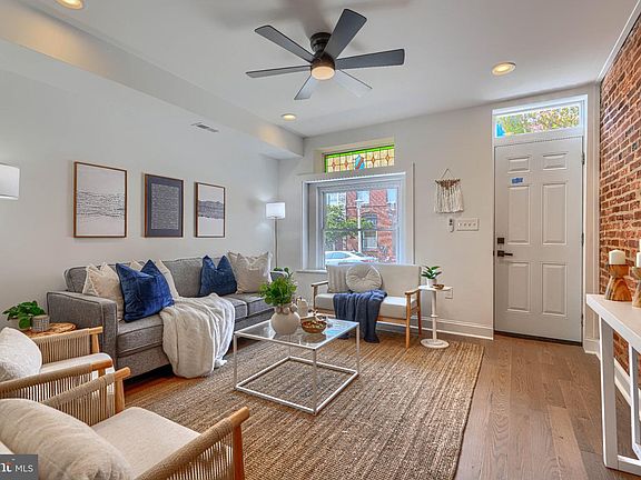 5th image of 909 S Bouldin St