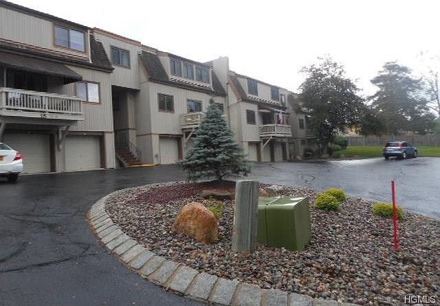 1st image of 62 Sycamore Dr