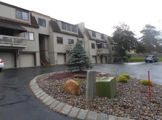 62 Sycamore Dr, Middletown, NY 10940