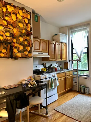 Rented by HighRiseNY | media 9