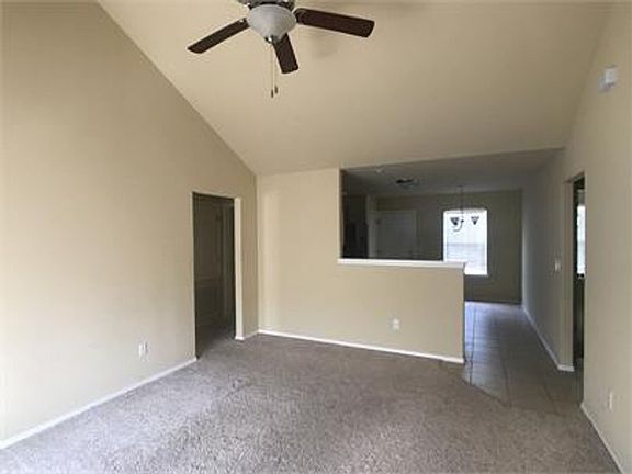 3rd image of 940 Meadowridge Dr