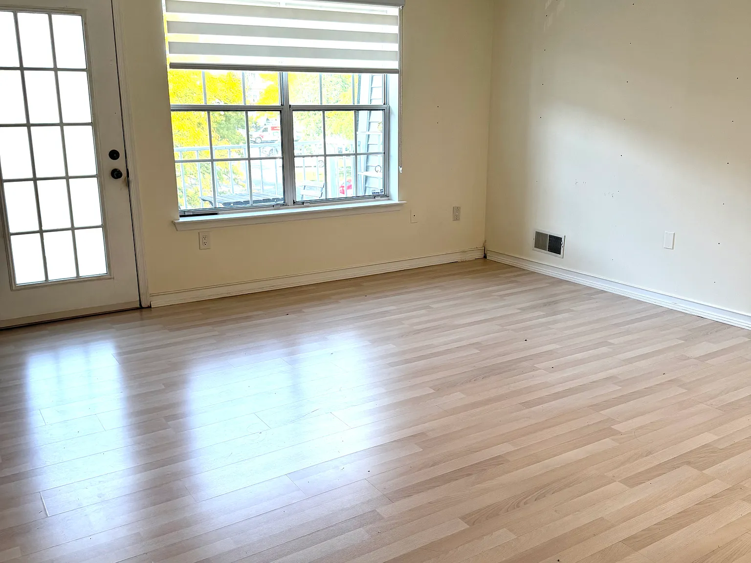 2 bed, 1252 sqft, $3,500 — Photo 2