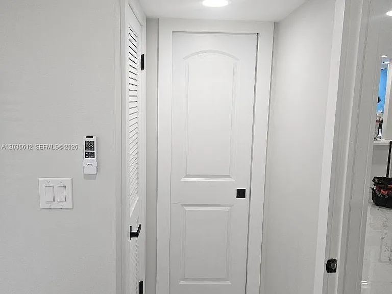 700 S Hollybrook Dr #207 — Photo 11