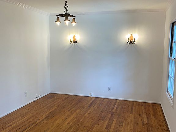 2nd image of 4024 Los Feliz Blvd #3