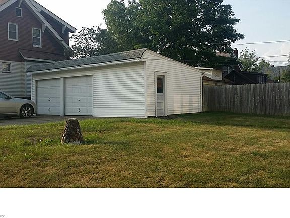 3rd image of 4976 Edgepark Dr