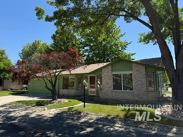 1st image of 8372 W Willowcourt Dr