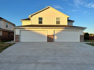 10818 NW 119th Pl, Yukon, OK 73099