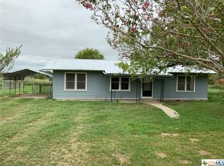 605 N Fm 108, Smiley, TX 78159