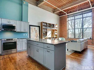 Building Photo - 500 N Duke St #54-207