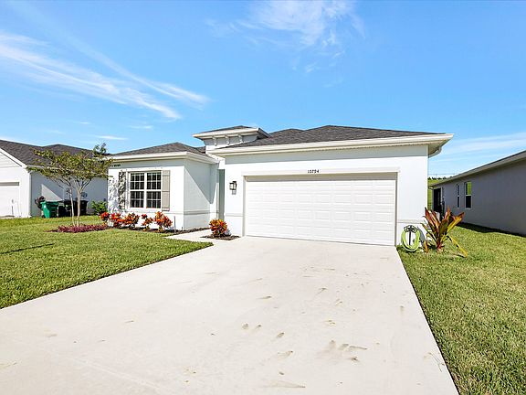 3rd image of 10794 SW Vasari Way