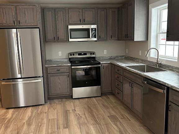3rd image of 45 Berry Rd #101