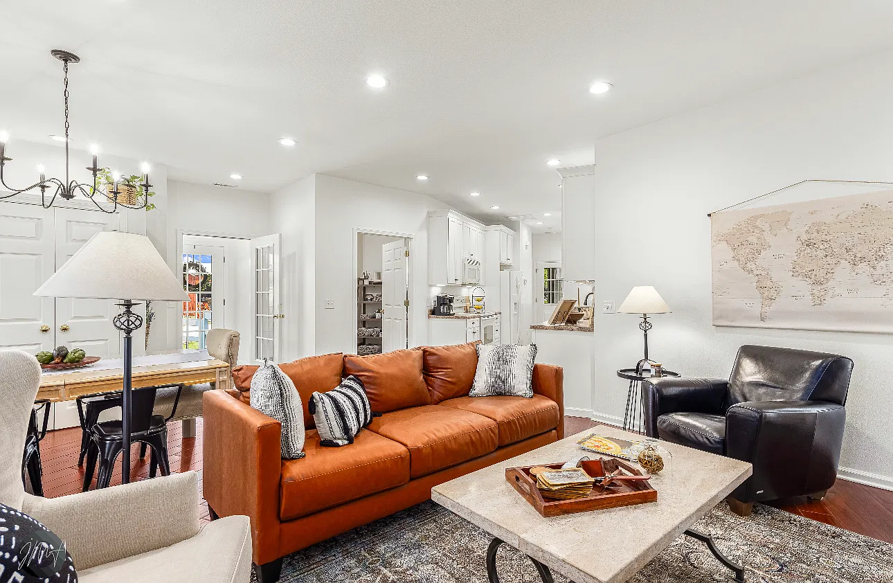 2 bed, 1361 sqft, $2,000 — Photo 3
