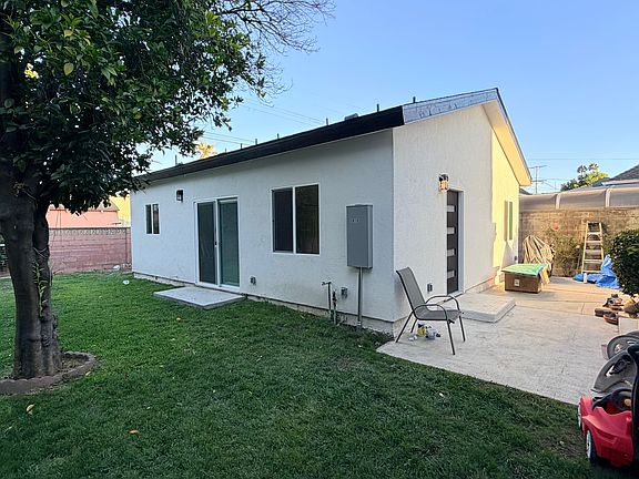2nd image of 3910 Degnan Blvd