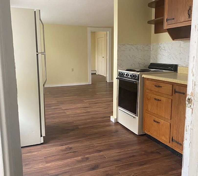 1st image of 38 Railroad St Unit 3