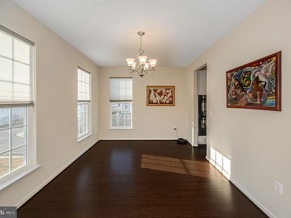 5th image of 1070 Coriander Ln
