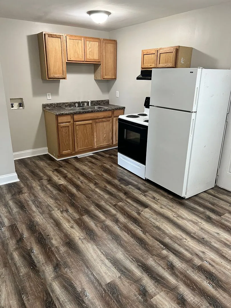 Fresh, clean and remodeled Two Bedroom Apartment! — Photo 3