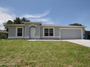 643 Antigua St NE, Palm Bay, FL 32907