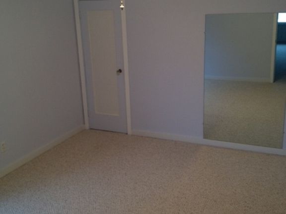 4th image of 4539 SW Beach Ave
