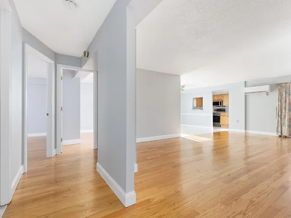 47 Mystic St APT 1E, Arlington, MA 02474