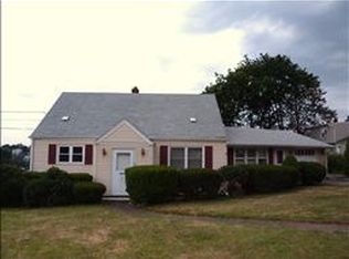 11 Sperling Rd, Clifton, NJ 07013