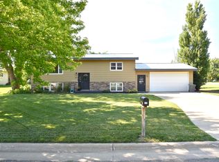 310 E 7th Ave, Fort Pierre, SD 57532