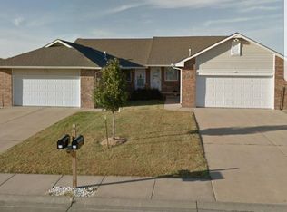 814 E Ramblewood St, Derby, KS 67037