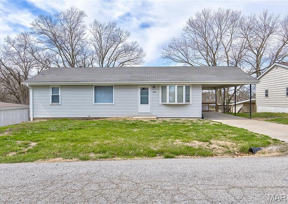 1st image of 1926 Terrace Dr