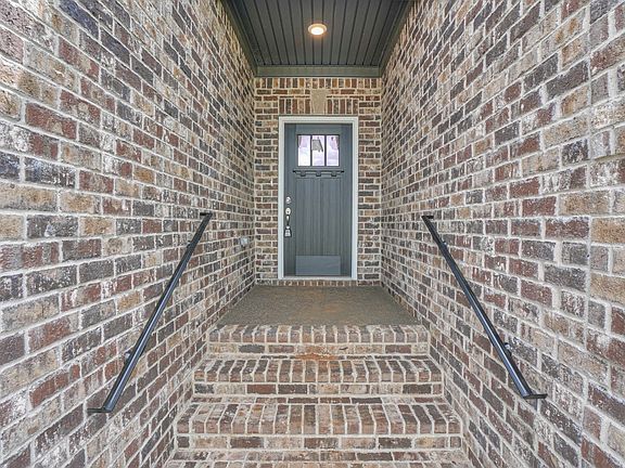 2nd image of 2209 Winterdale Dr Lot 256
