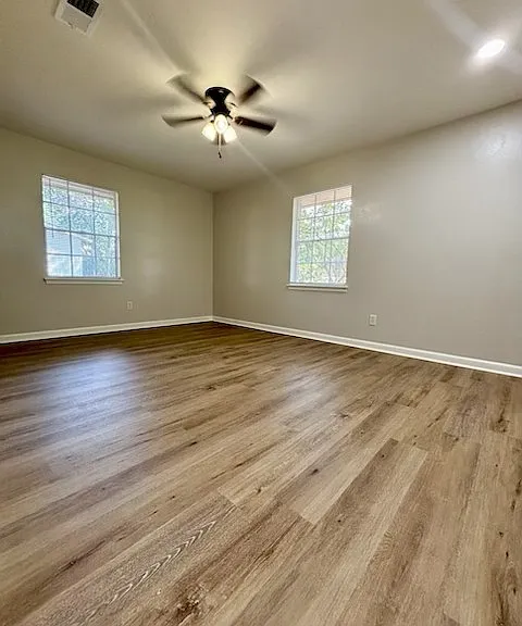 120 Leisure Ln — Photo 10