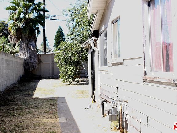 5th image of 11205 S Mariposa Ave