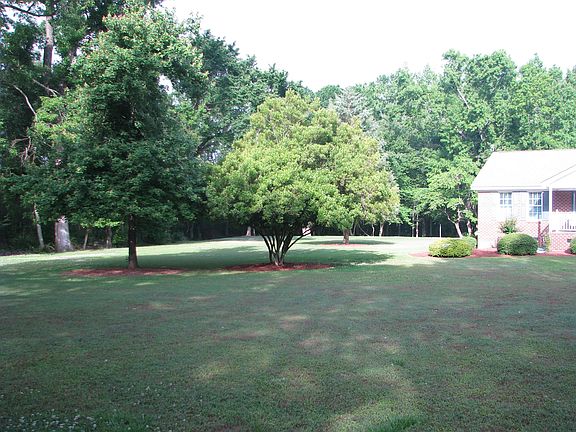 4th image of 2790 Green Pasture Rd