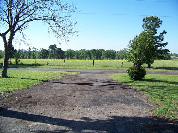 3rd image of 17203 County Road 4104