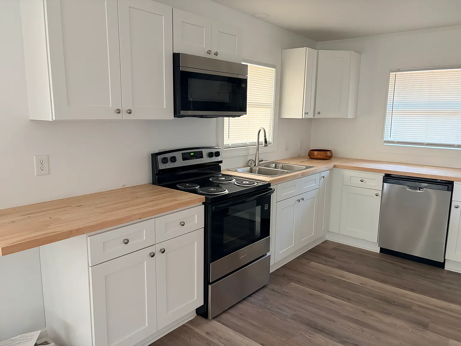 3 bed, 1800 sqft, $2,000 — Photo 2