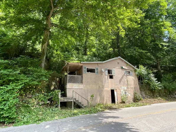 762 & 764 S Park Rd SE, Charleston, WV 25304