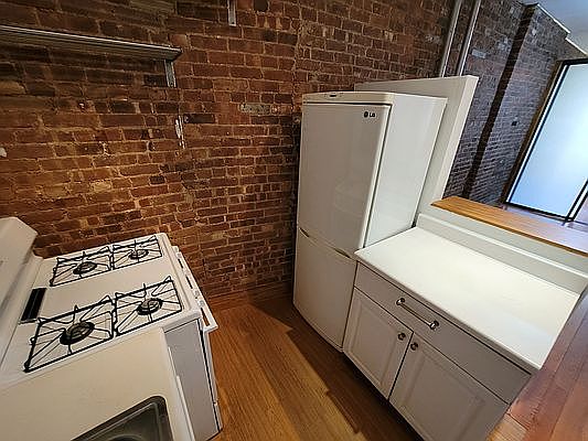 3rd image of 2251 1st Ave #2A