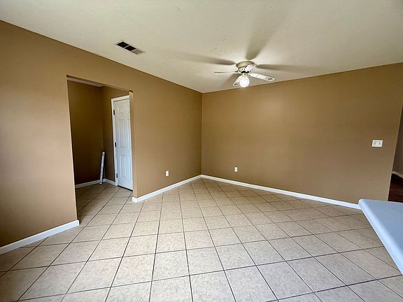 5th image of 205 N 18th Ave