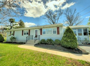 258 Penn Harbourton Rd, Pennington, NJ 08534