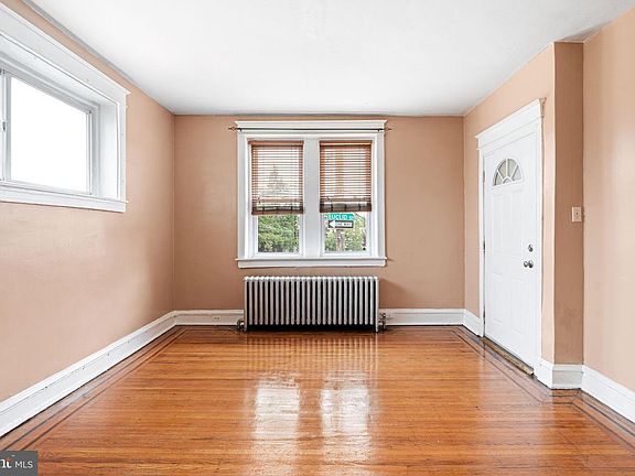 5th image of 5201 Euclid St